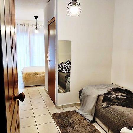 Elegant Central Studio With Balcony & 1 Gbps Fiber Salonic Exterior foto