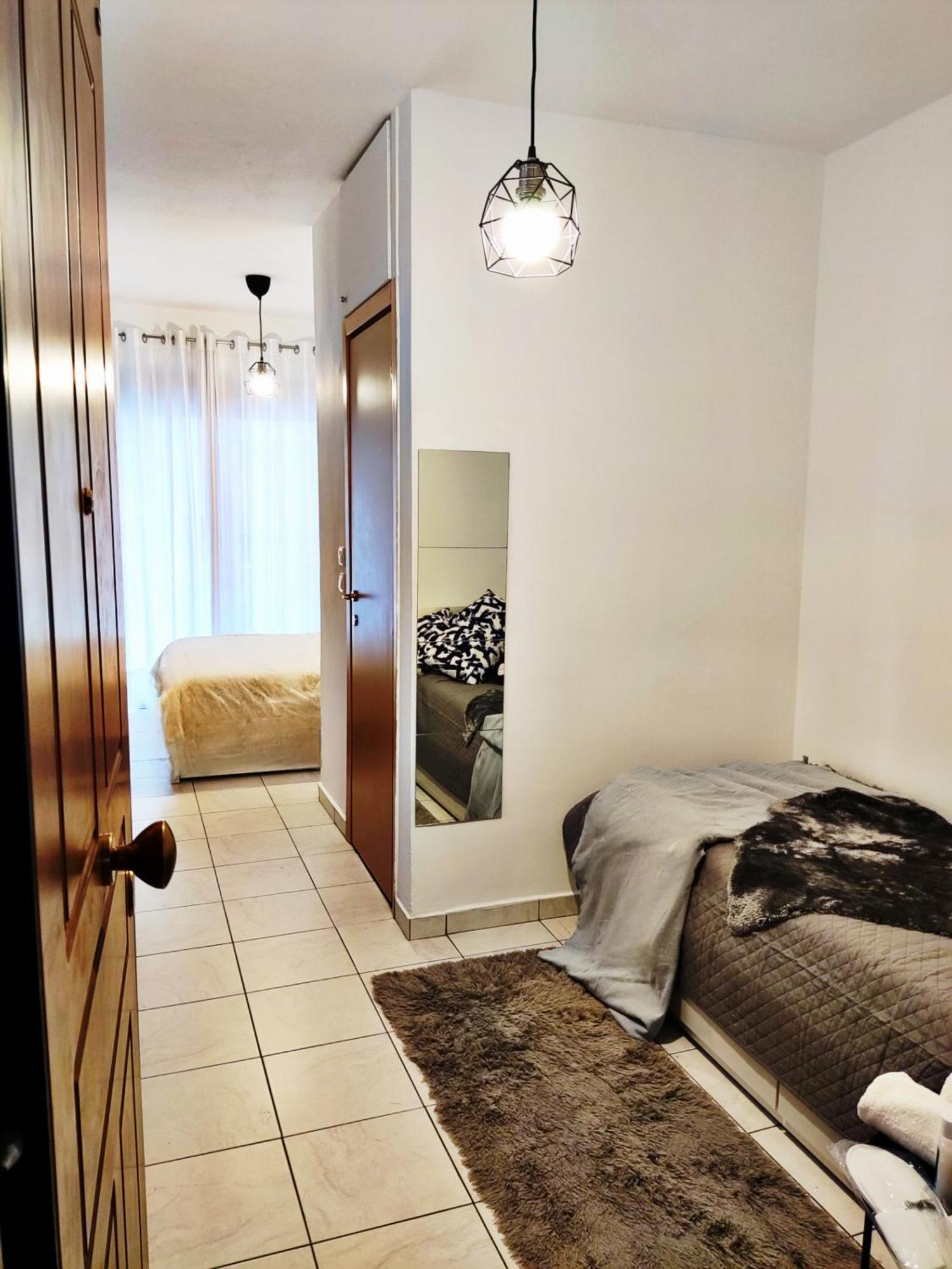 Elegant Central Studio With Balcony & 1 Gbps Fiber Salonic Exterior foto