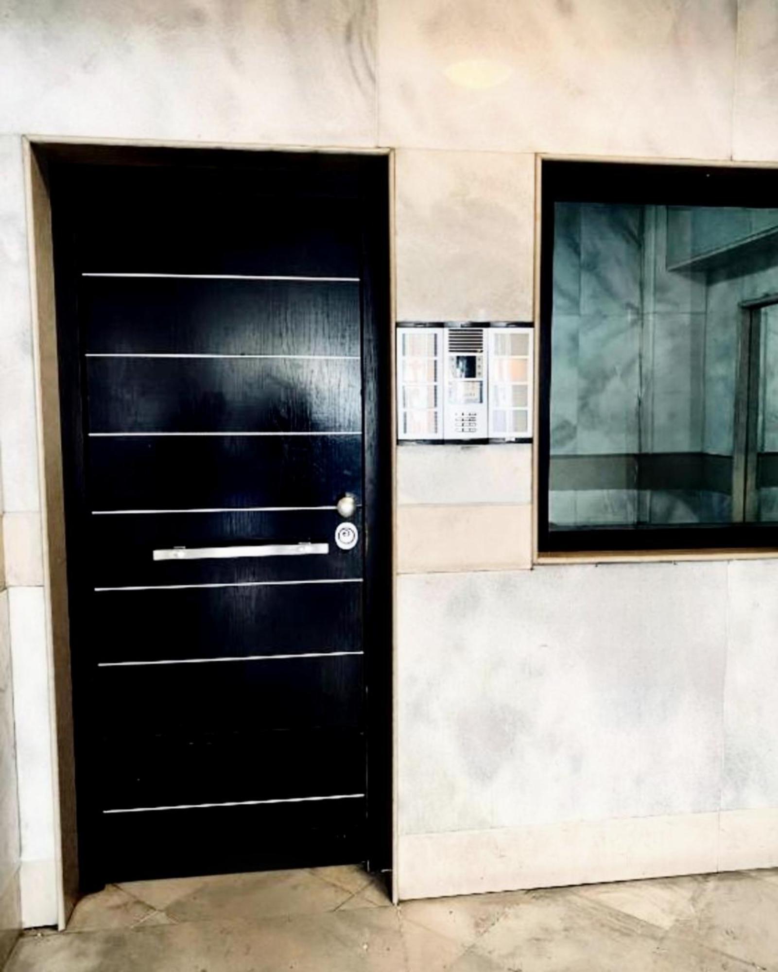 Elegant Central Studio With Balcony & 1 Gbps Fiber Salonic Exterior foto